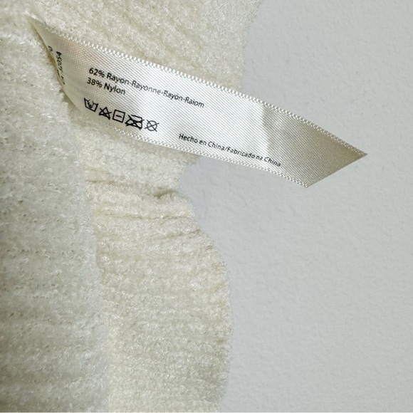 Free People one ruffle sleeve soft cream color blouse shirt size small - Picture 6 of 6